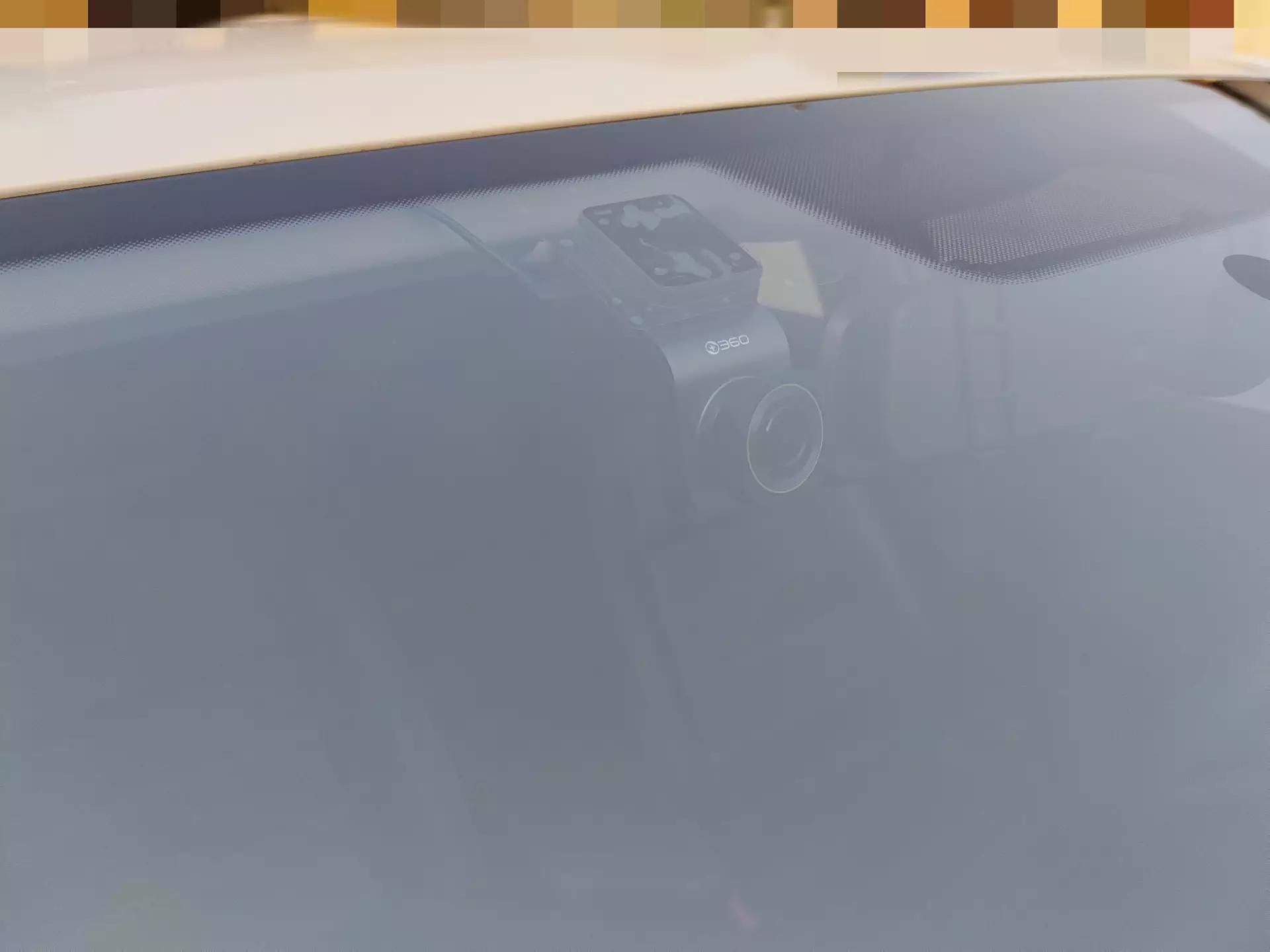 g900行车记录仪测评视频,四镜头360行车记录仪