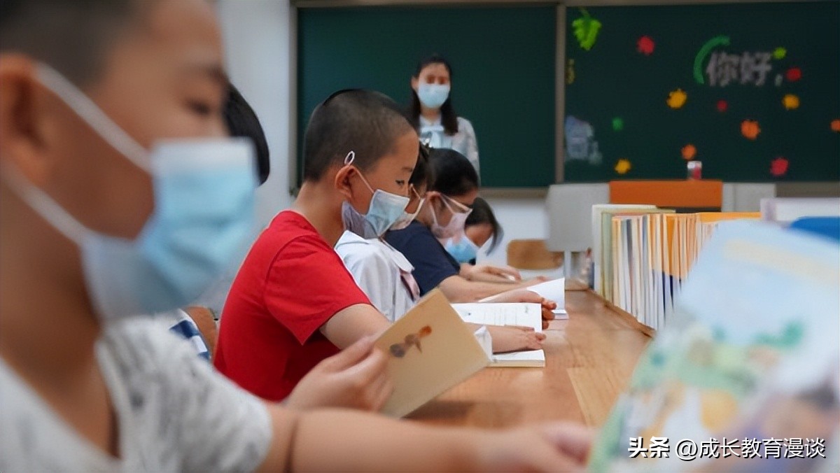 不满意学校老师怎么办,不满意老师教学如何跟孩子沟通