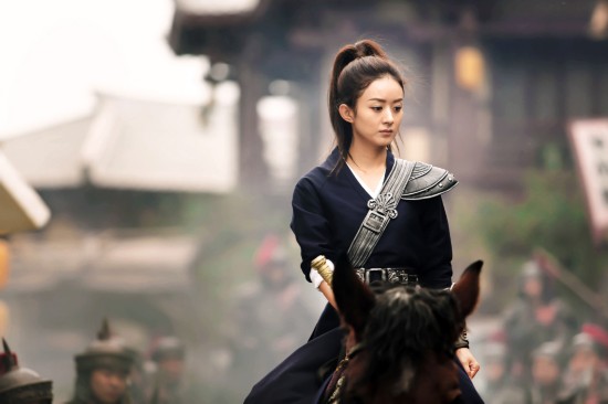 赵丽颖入股几家公司一年赚多少,赵丽颖拥有的公司都有哪些