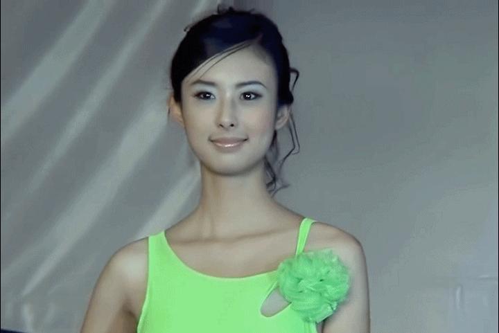 翟凌被采访,中国第一车模翟凌上快乐大本营