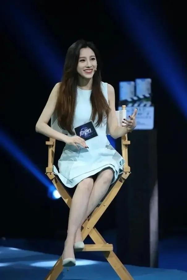 央视美女主持人马凡舒简历,央视美女马凡舒