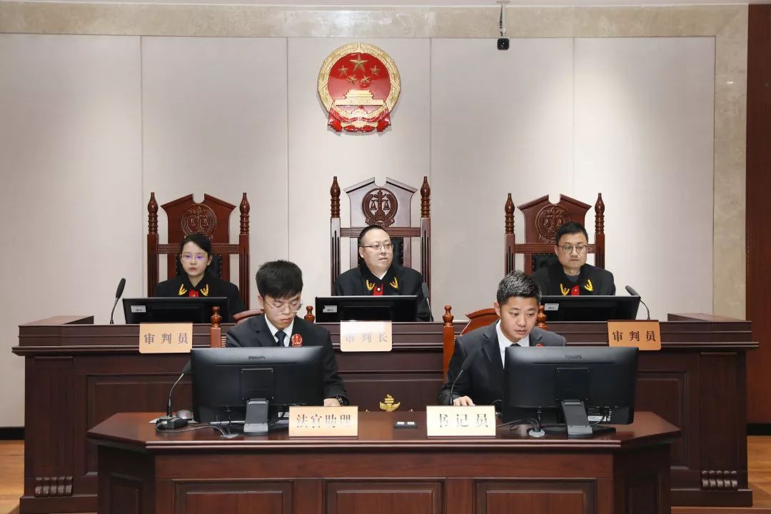 一公司买车并取得铁路提单，向中外运公司提货被拒，原因是什么？