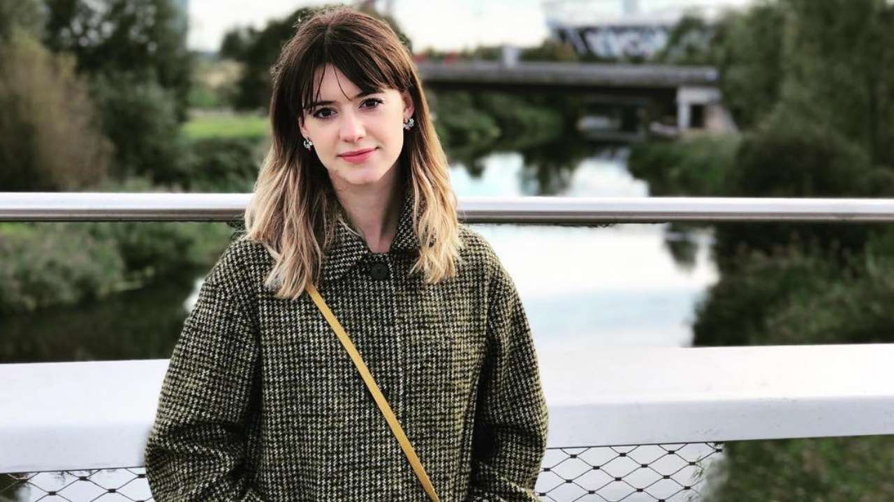 下巴比较长是不是不上镜,下巴太长会显老吗