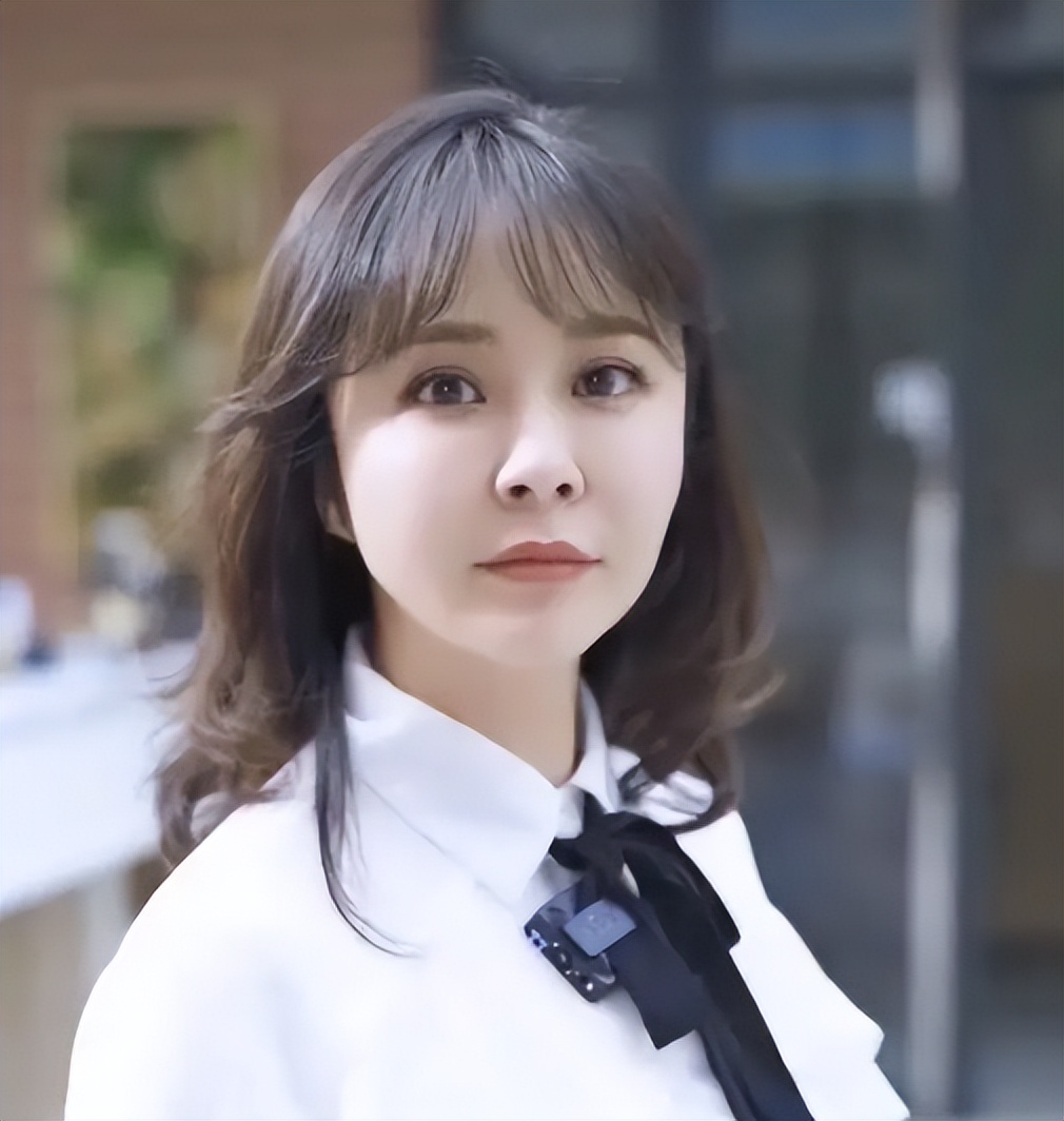 最近脸僵硬的女星,脸部变僵硬的女明星