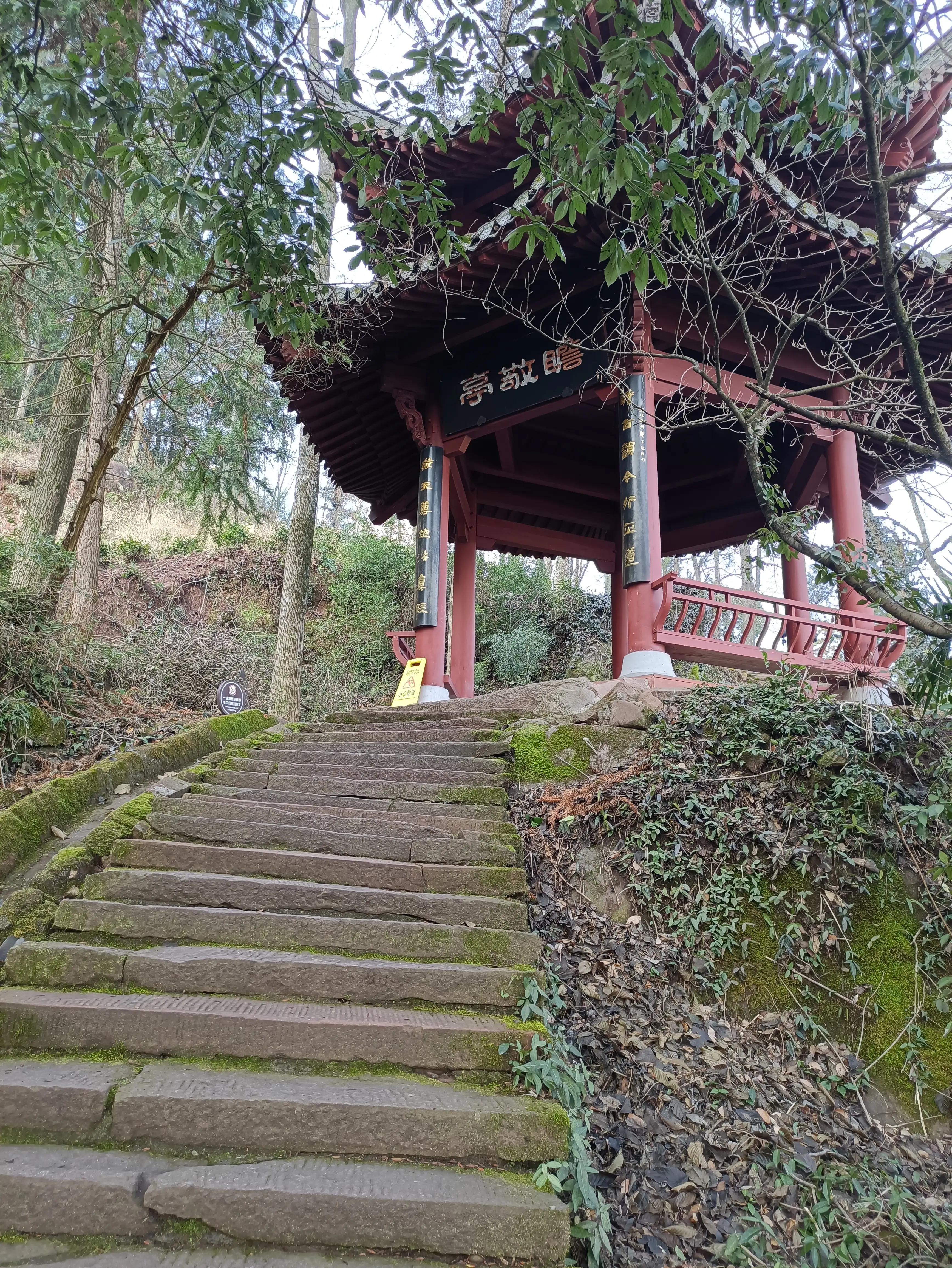 齐云山坐缆车后要游览多久,休宁齐云山景区游览图
