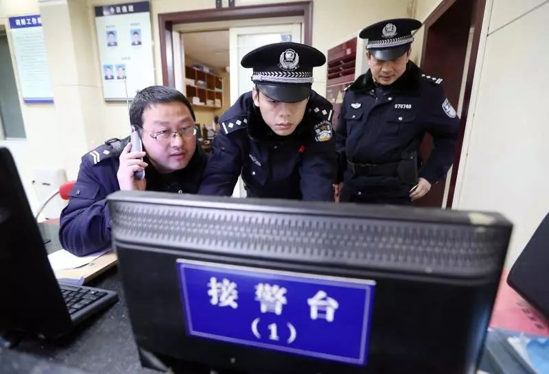 被夫妻一方送进精神病院怎么办,谁有病妻子将丈夫送进精神病院