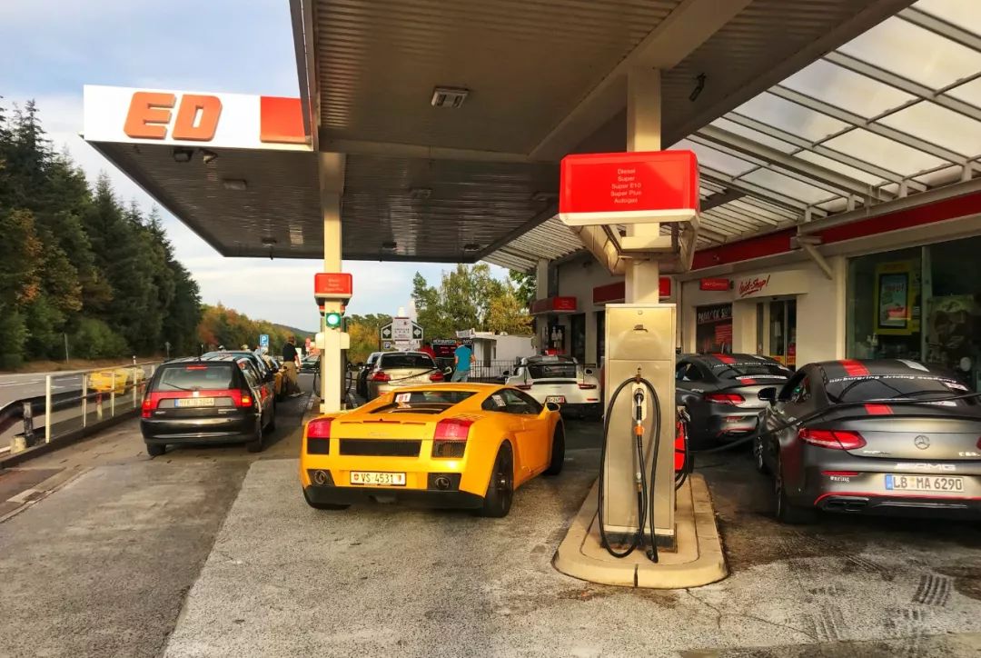 开车去欧洲的路上视频,开车去欧洲的完整视频