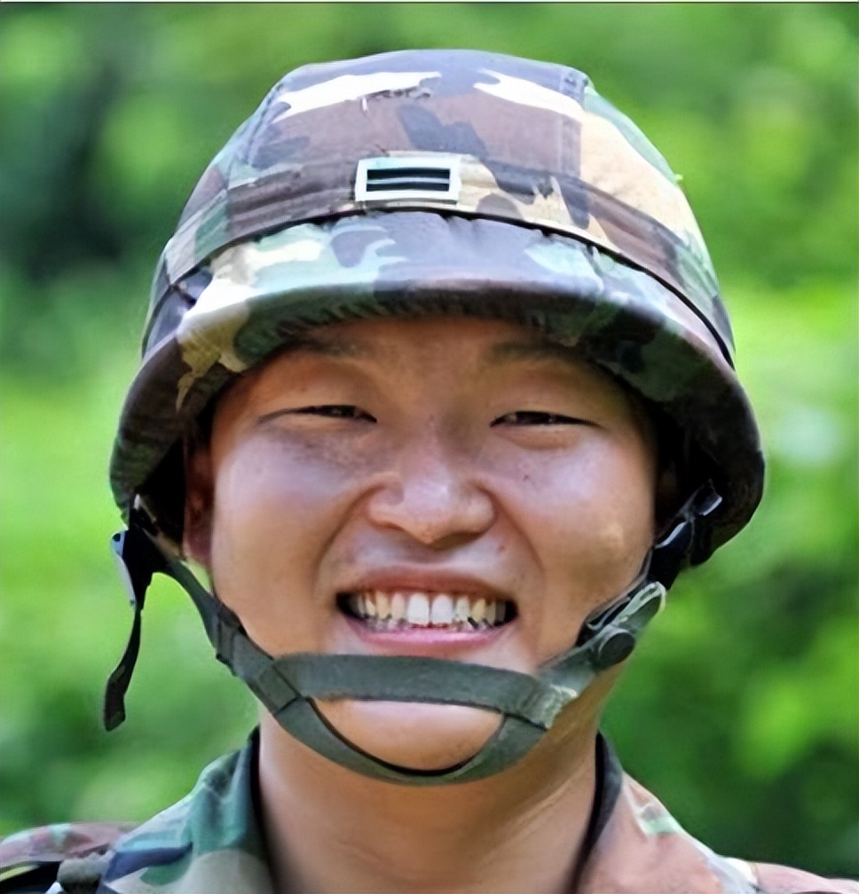 富不外露鸟叔：创造历史记录的骑马舞，却差点把他好友逼上西天？