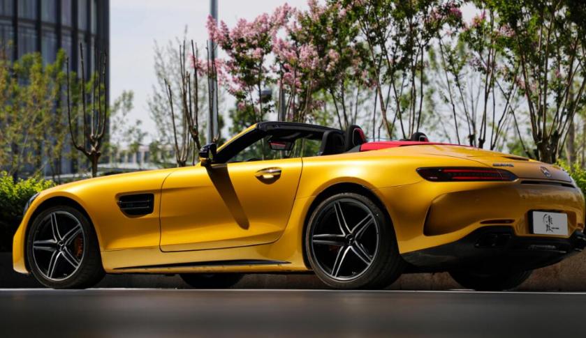 奔驰停产的有哪些车型,奔驰c220l落地多少钱停产了