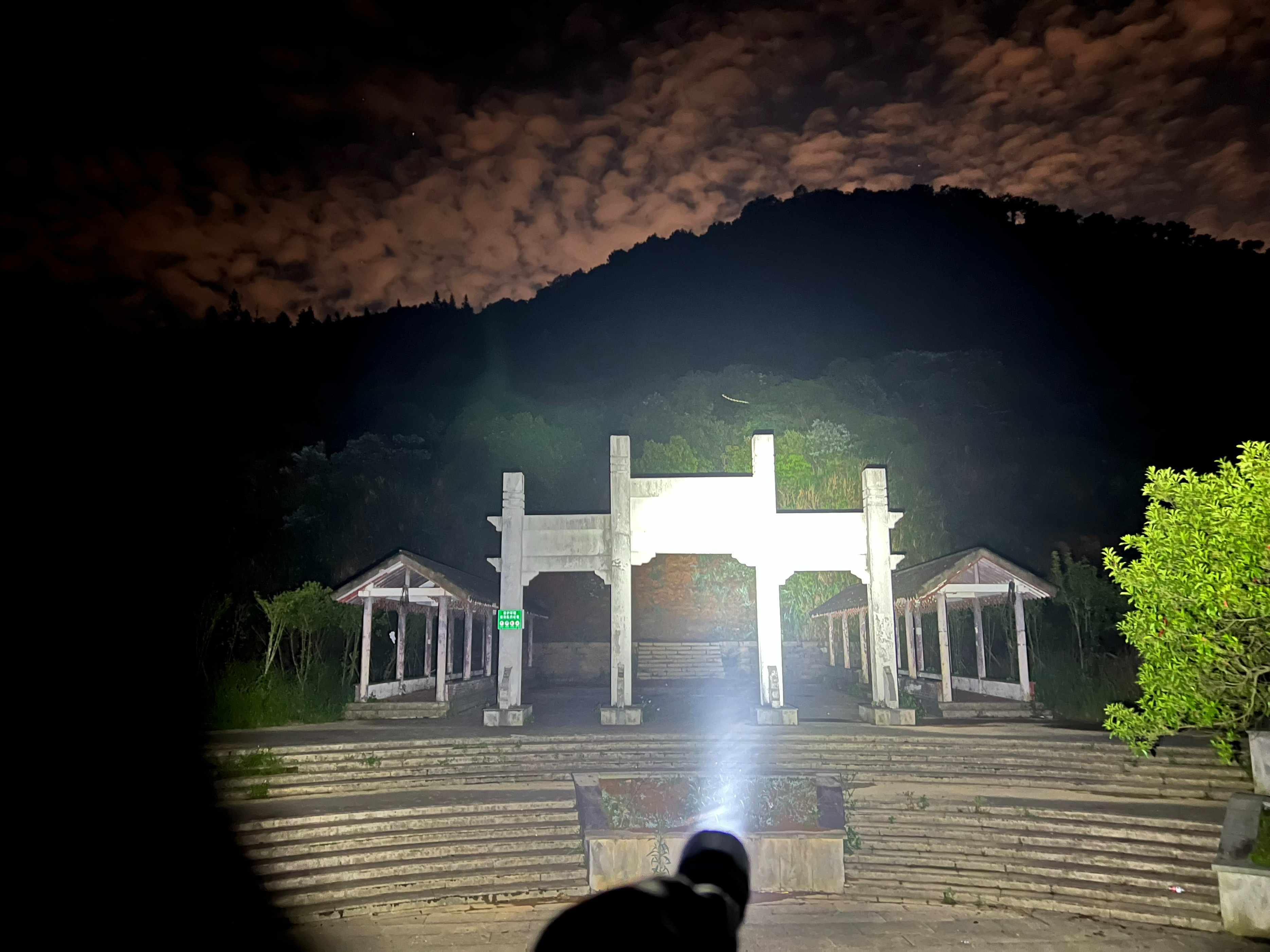 fenix手电测评tk35,fenixtk20uev2.0战术手电