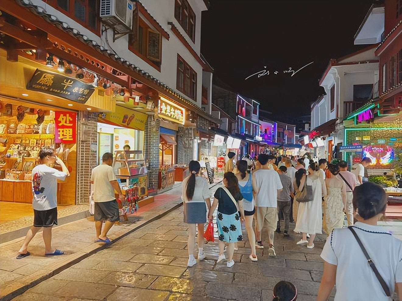 桂林阳朔洋人街,广西桂林阳朔西街中国第一洋人街