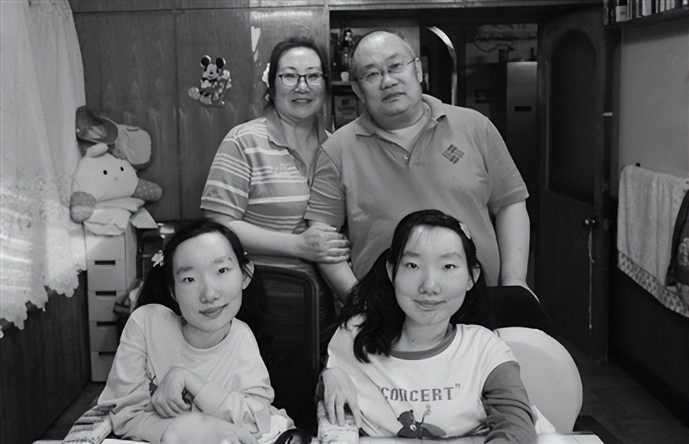 青岛“胖爸爸”走了!支撑两个渐冻症女儿圆梦,去世后捐献眼角膜,留下“光明”