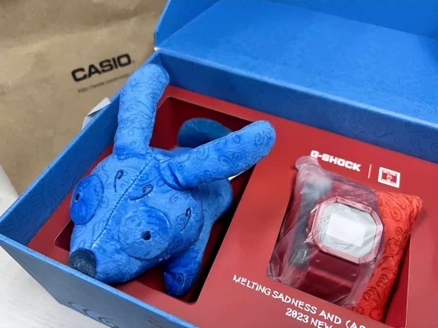 卡西欧gshocksmg联名款,卡西欧gshock手表推荐学生600元左右