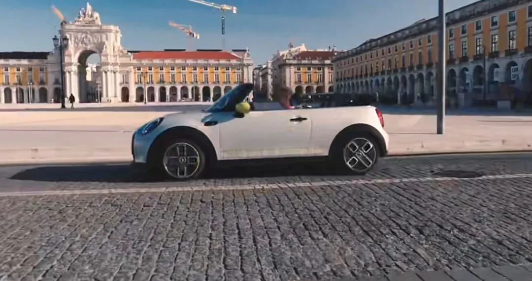 大四毕业时，买辆车，行不行？