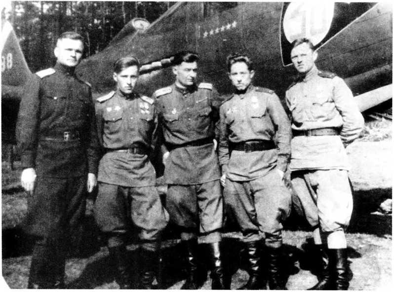 俄罗斯战机眼镜蛇机动,f22战斗机眼镜蛇