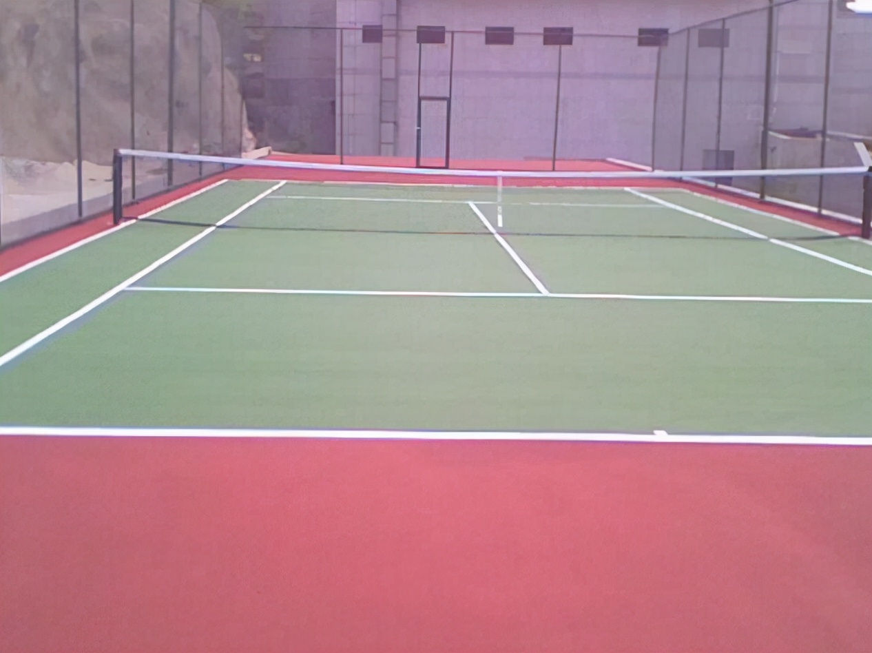 房顶修建网球场需要什么手续,网球场用什么材料做