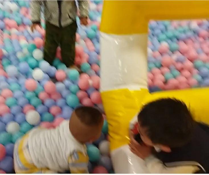 幼儿爱扔东西打人怎么办,扔东西孩子