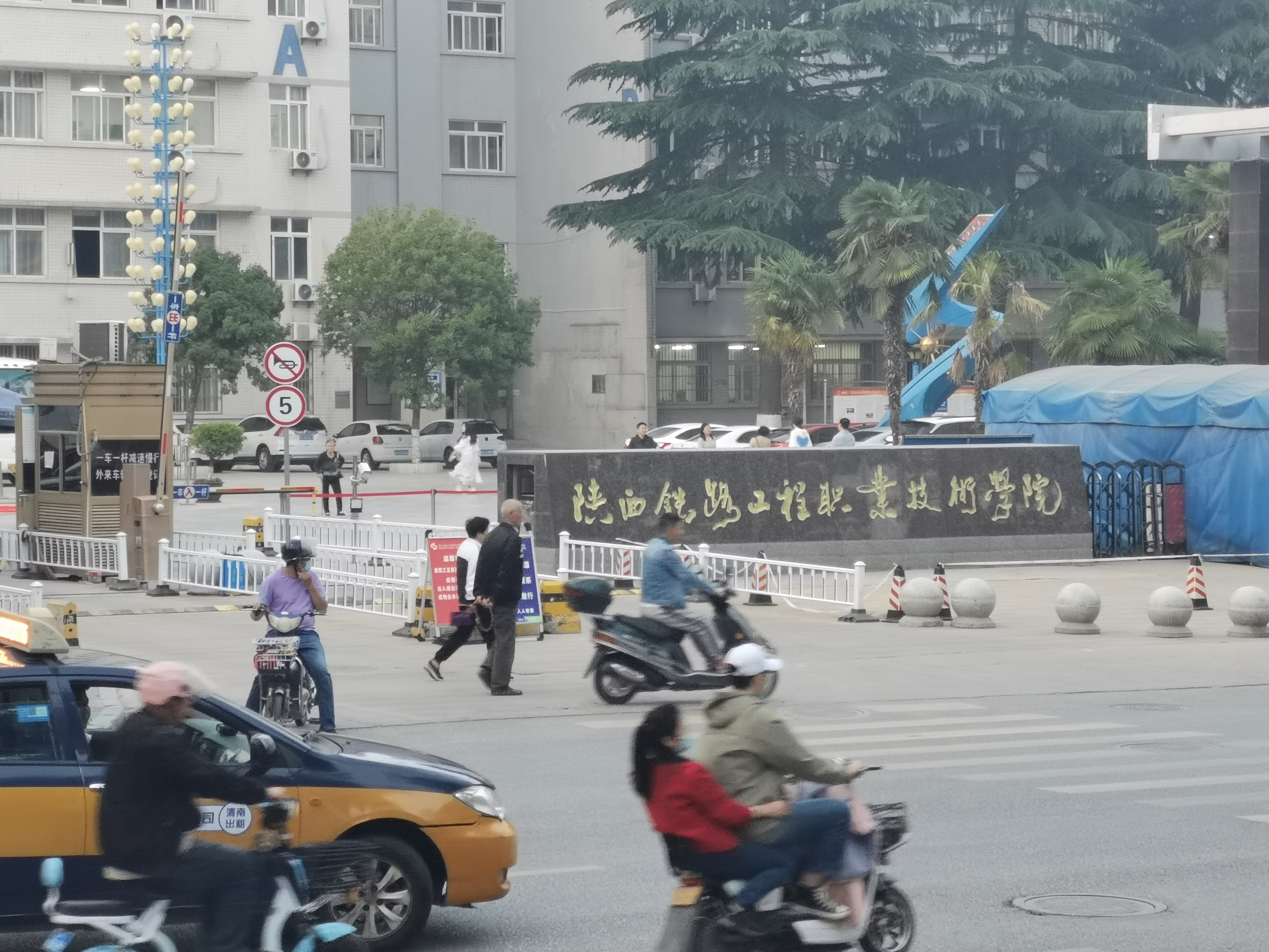 开超市便利店如何选址,四线城市便利店选址技巧和方法