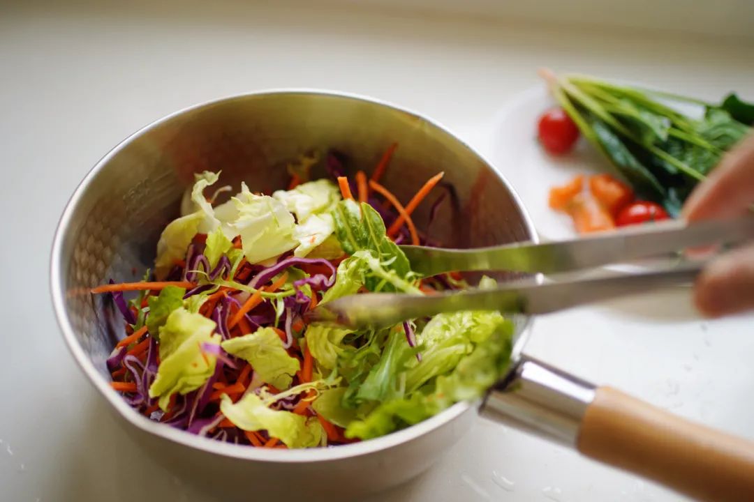 厨房该用几种锅实用,家里厨房里都用什么锅实用