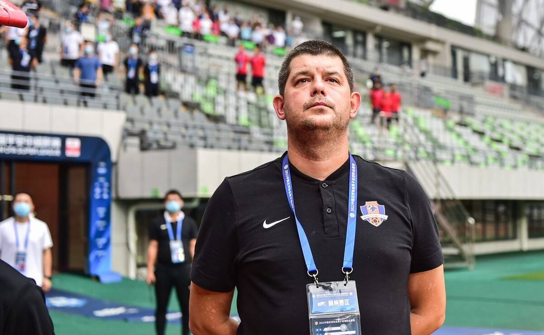 中超联赛梅州客家对上海上港,中超联赛梅州客家兴宁台