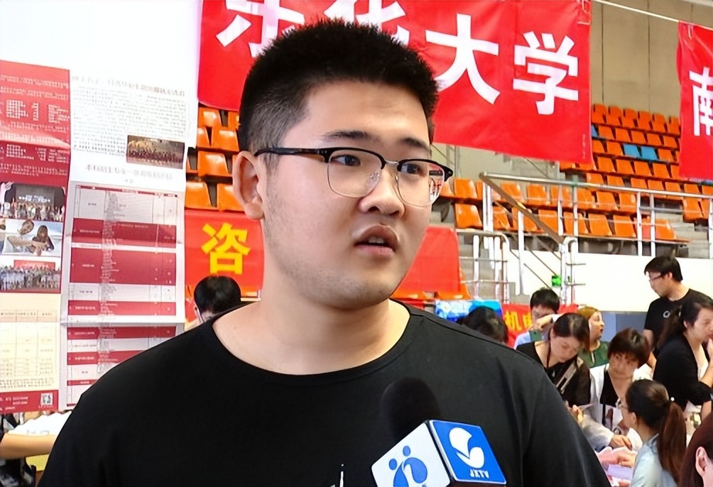 毕业就可以端上铁饭碗的专科学校,最好的专科学校铁饭碗