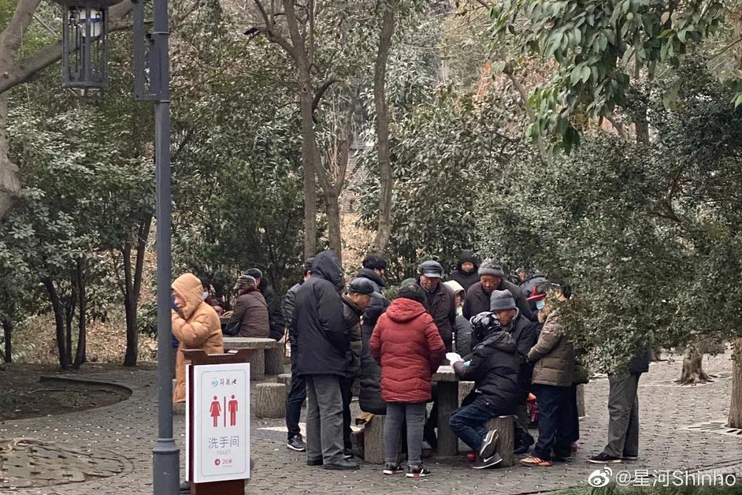 南京人玩掼蛋,江苏人与掼蛋