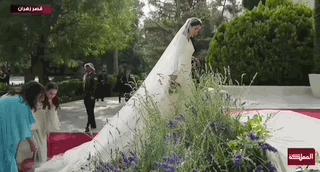 凯特王妃高级造型,凯特王妃穿蓝色格子英伦风