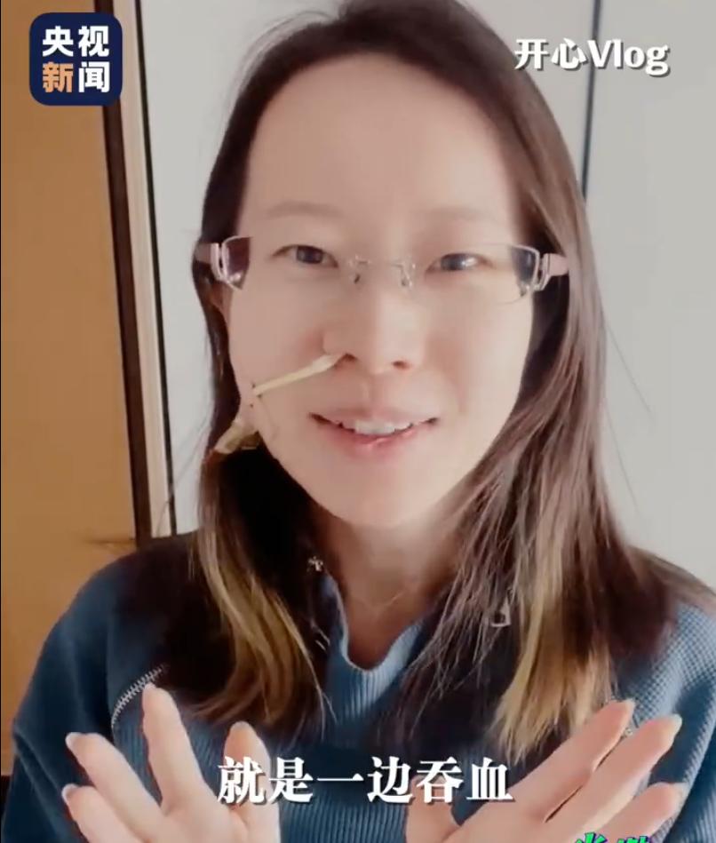 让全网心疼的豆豆，终于上小学了：爱，是治愈一切的良药！