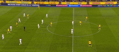 18年的比利时卢卡库过人,卢卡库帽子戏法伊布登场