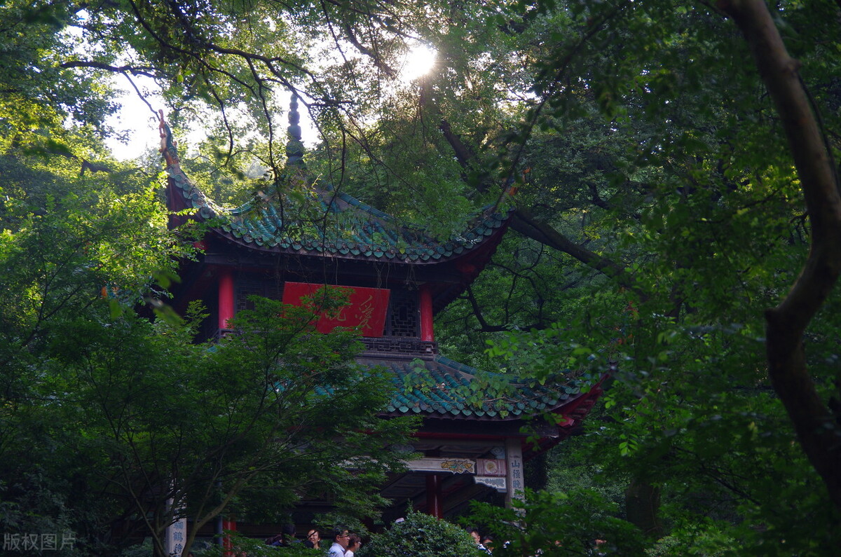 长沙国金中心网红打卡公仔雕像,湖南长沙网红打卡旅游景点