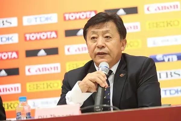 央视报道足协新政！陈戌源被抓不到一个月，杜兆才让国足获新生