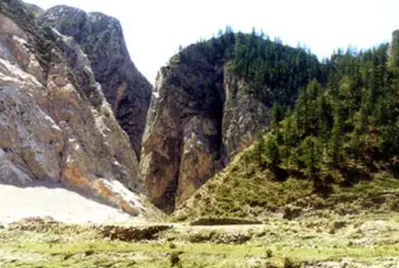 古浪大石头,古浪县城的大石头