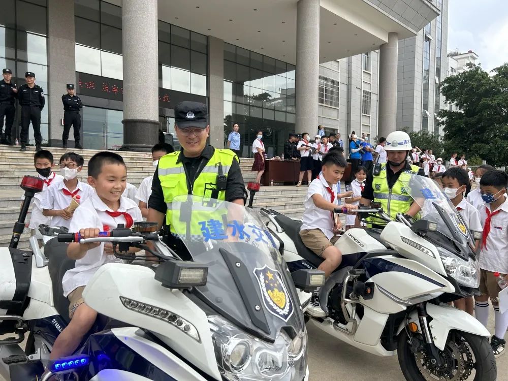 我想这样过六一,我也想拥有这样的爱情