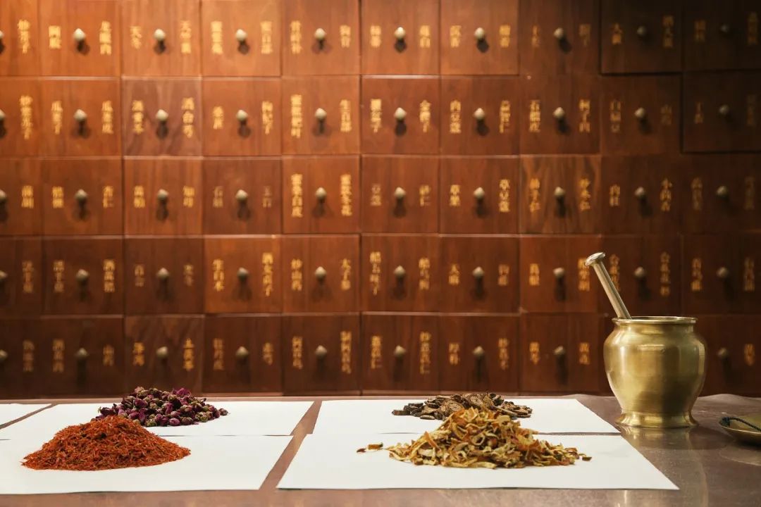 广东中成药集采16省281个药品目录,全国中成药集采中选结果陆续落地