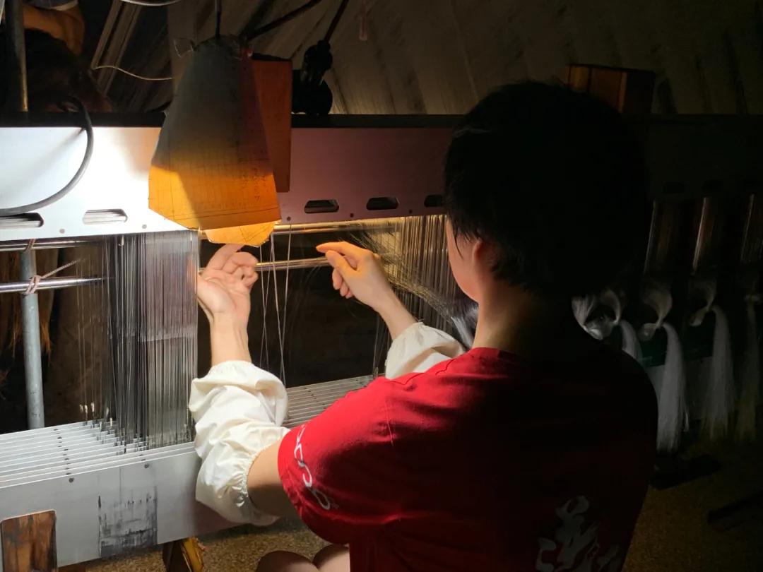 经营二十多年的真丝老店,中国传统丝绸工艺