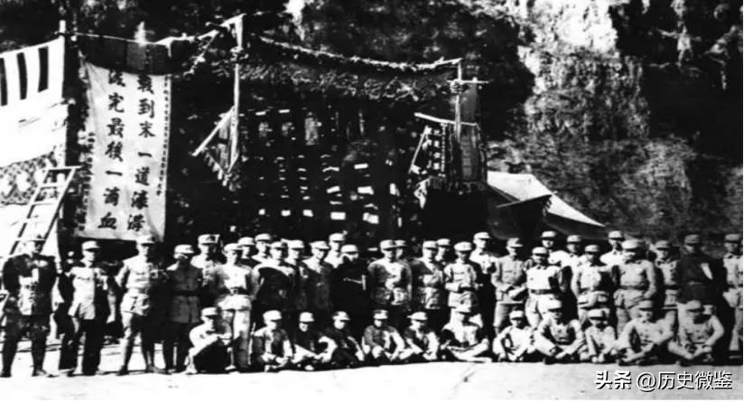 1956年毛主席视察徐州，见地委书记胡宏时突然问：四加南读什么？