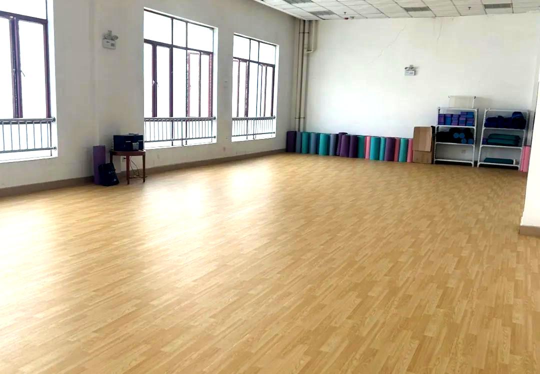 学校体育设施现状,上新学校好吗