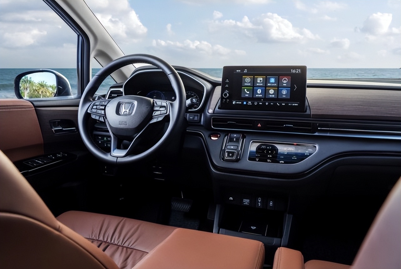 本田的“舒适王”，连跑高速都是静音，油耗5.88L，领跑20年