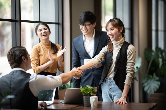 90后程序员回家卖羊粪,90后程序员回家卖羊粪月销120万