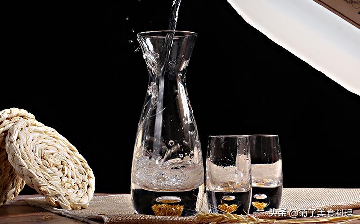 10多元一瓶的牛栏山,牛栏山10年的酒值钱吗