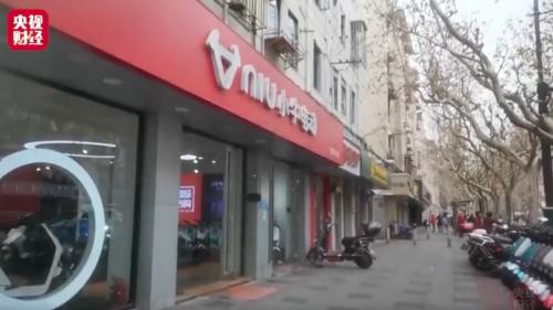 网络诈骗美女居然是抠脚大汉,美女主播实为抠脚大汉