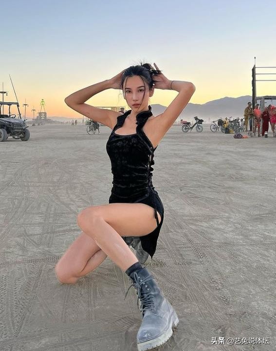 詹姆斯身边的背锅侠,湖人詹姆斯身后的美女