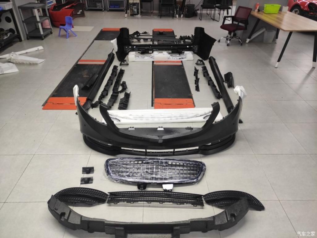 青岛奔驰商务威霆改装联系方式,威霆改装迈巴赫内饰