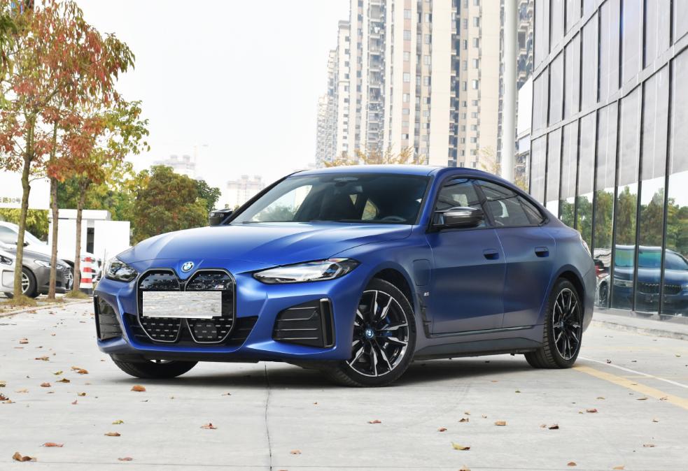 宝马i4m50真实续航测试,宝马i4试驾评测m40