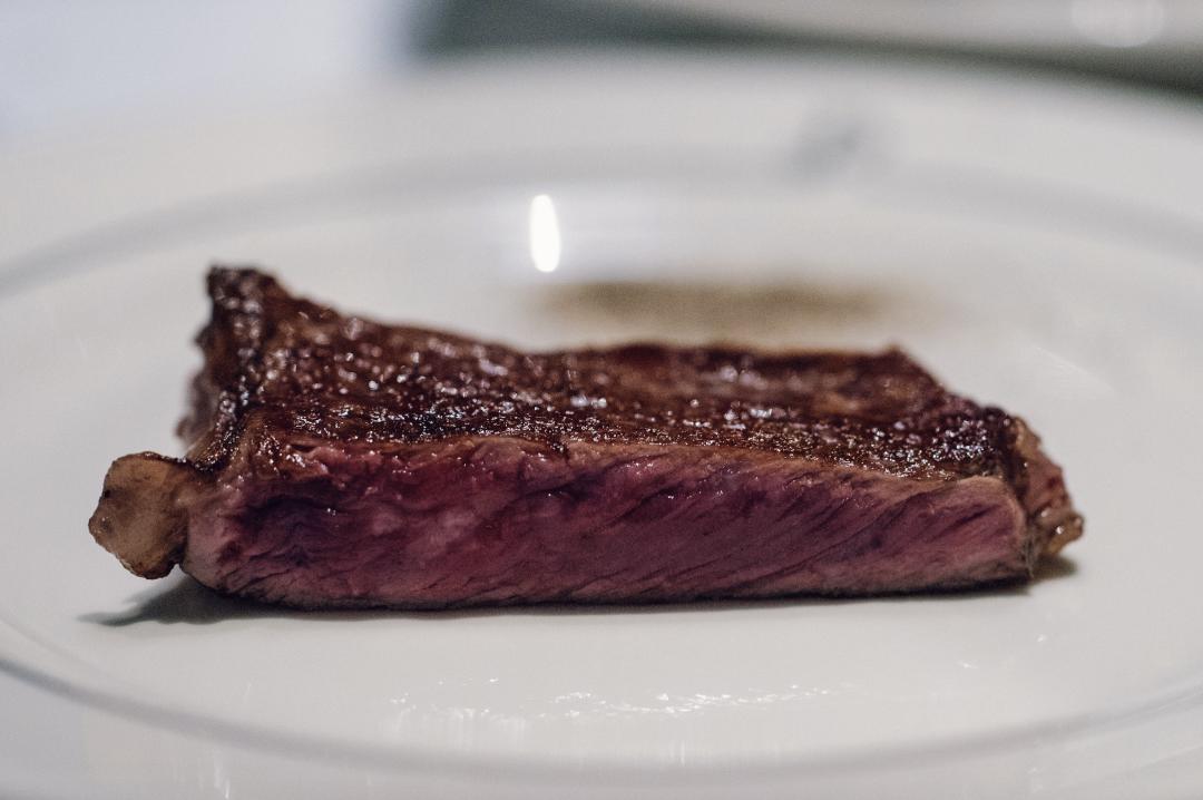 配备一星米其林黑珍珠餐厅,比米其林黑珍珠高端的餐厅