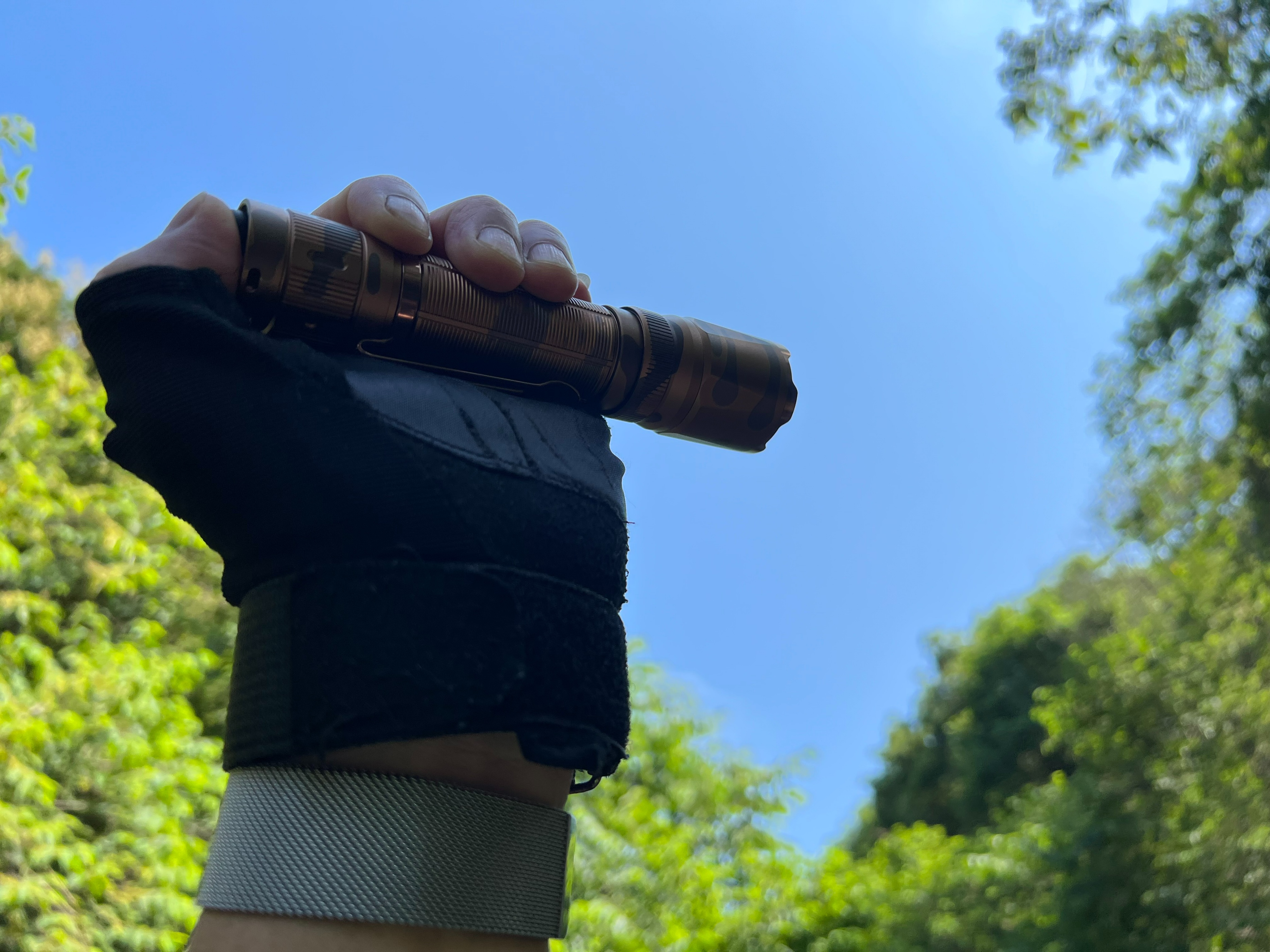 fenix手电测评tk35,fenixtk20uev2.0战术手电