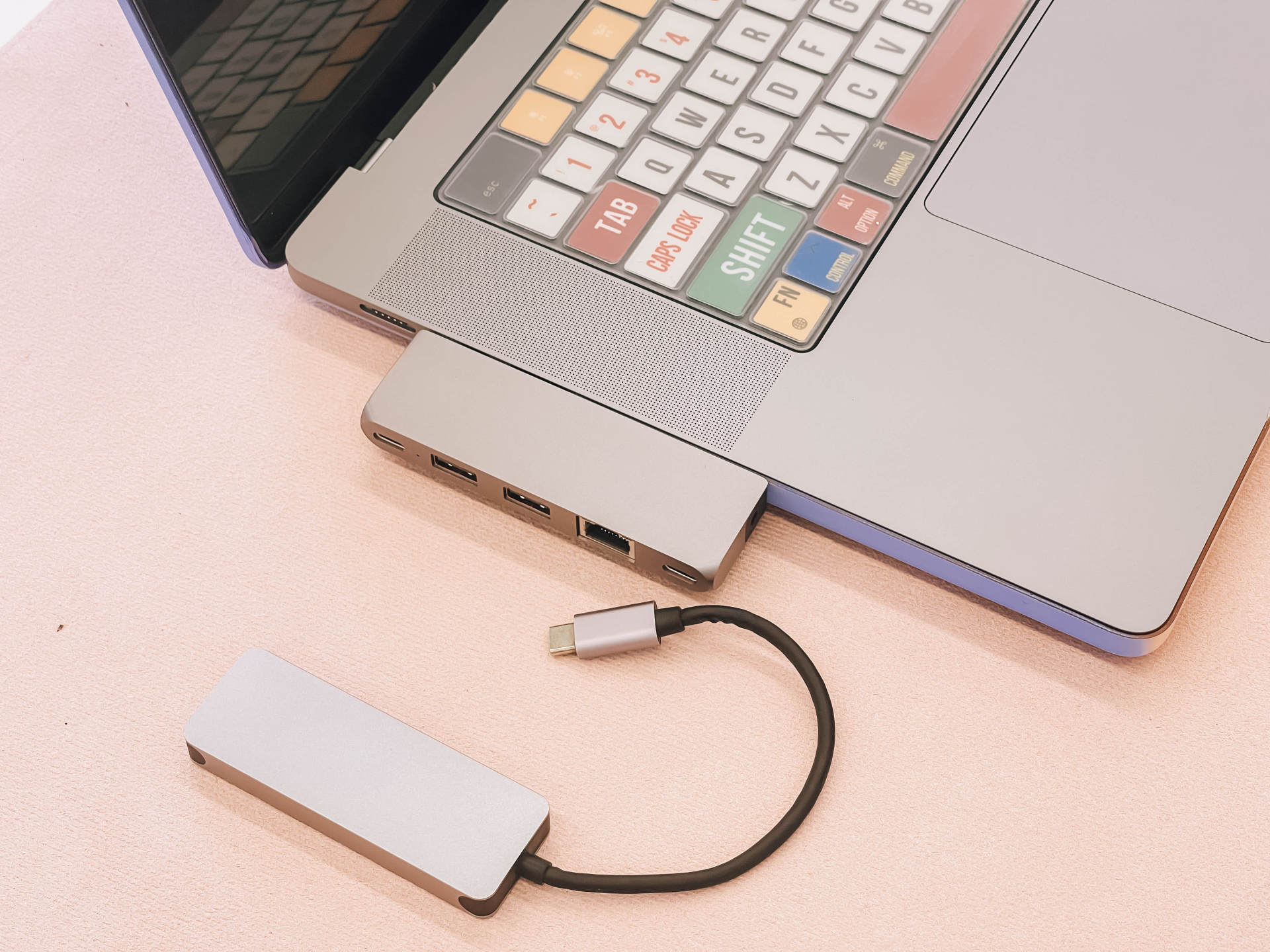 macbook推荐配件,入手macbook后有什么好玩的