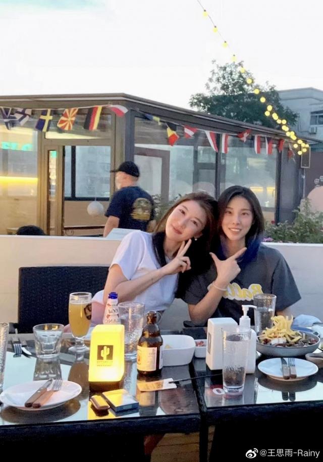 女篮颜值天花板李梦,女篮王思雨成长之路