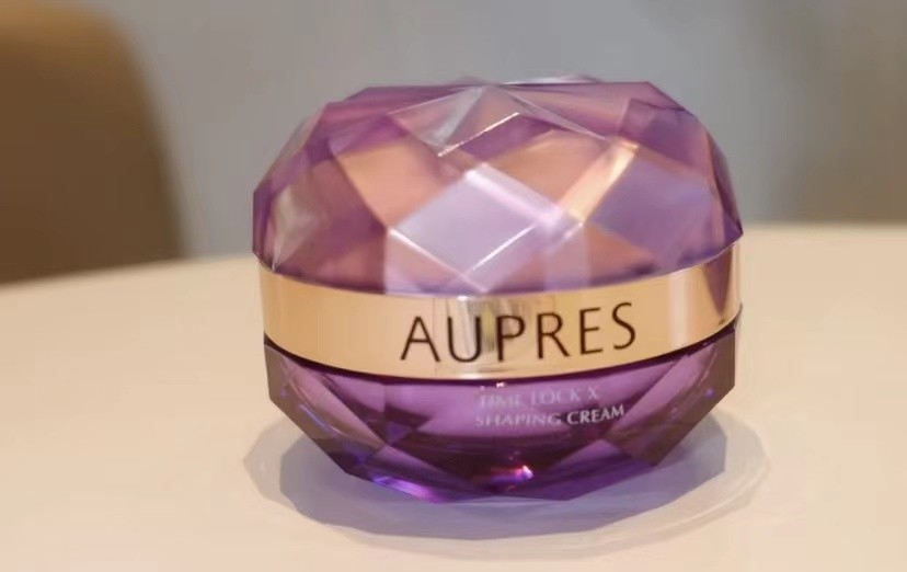 60多岁女人用什么面霜好？这6款好用的抗皱面霜，值得入手