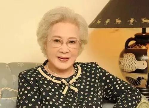 秦怡在病房过100岁生日健康秘籍,秦怡的长寿秘诀视频